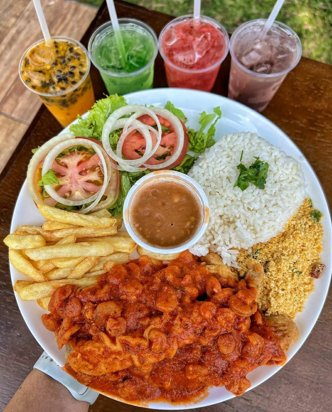 Isca de tilápia ao molho de camarão